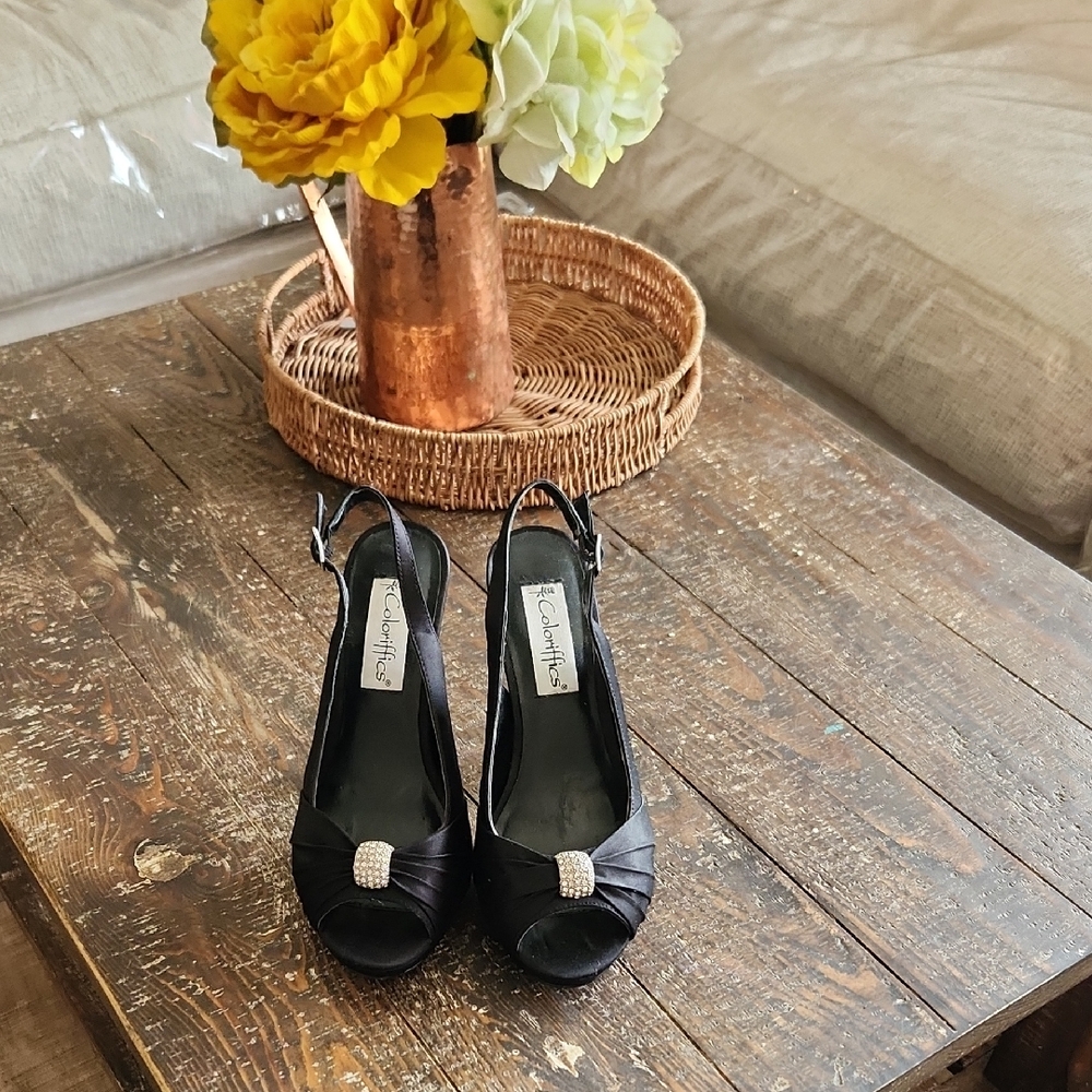Elegant Black Heels with Polished Finish